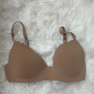 Victoria’s Secret Wireless Bra 34D
